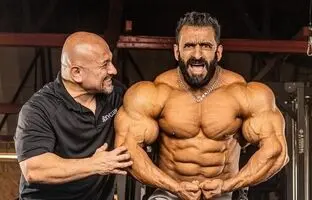  واکنش جالب هادی چوپان به حمله اسرائیل 