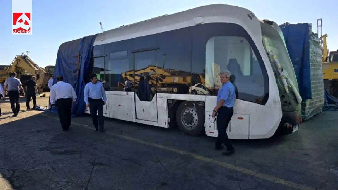 اولین تصاویر از ترامواهای چرخ لاستیکی تهران + عکس