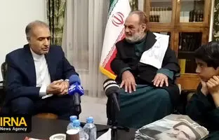 لحظه بازگشت شهروند شجاع ایرانی به کشور + ویدئو