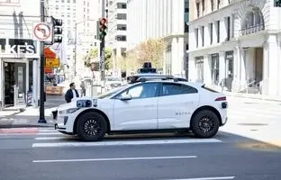 مروری بر تاریخچه تکنولوژی اتومبیل‌های خودران از ابتدا تا سال ۲۰۲۵