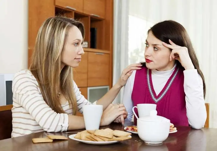 کسی که این 9 نشانه را دارد پنهانی از شما دلخور است!