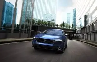 هوندا آکورد با پیشرانه پلاگین هیبرید به ایران می‌آید؛ رقیبی برای تویوتا کمری