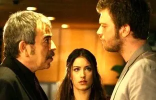 پاپاراتزی خارجی؛ تصاویر خانوادگی مهند و نهال سریال «عشق ممنوع» 