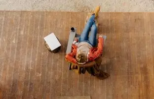 راهکارهای استراحت ذهنی پس از ۱۰ ساعت کار