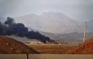 لحظه حمله اسرائیل به سایت هسته ای نطنز با بمب سنگرشکن + ویدئو