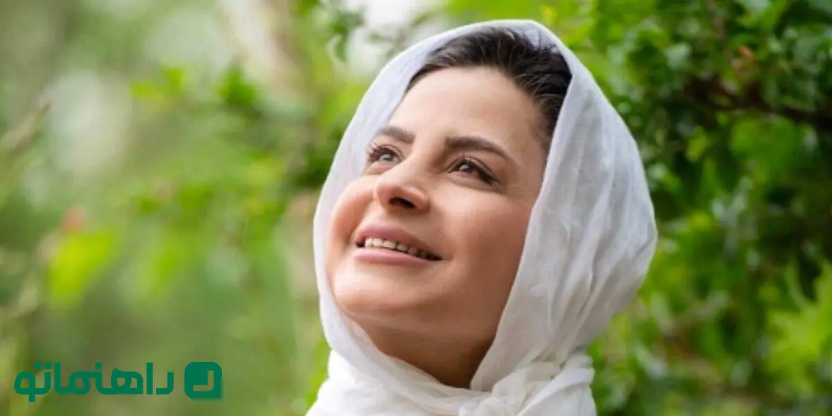 استایل به سبک سلبریتی‌ها؛ استایل هنری با کت کوتاه به سبک سیما تیرانداز