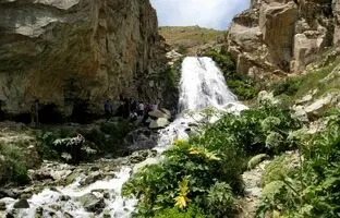 ۵ آبشار دل‌انگیز شمیران و لواسان برای تعطیلات آخر هفته