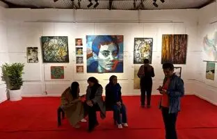 
نقاشی «مریم میرزاخانی» در نمایشگاه گروهی «برخیز که می رود زمستان» به نمایش درآمد
