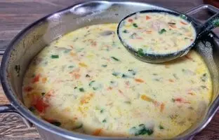 خوشمزه بپزید؛ طرز تهیه یک سوپ متفاوت نروژی با تن ماهی + ویدئو