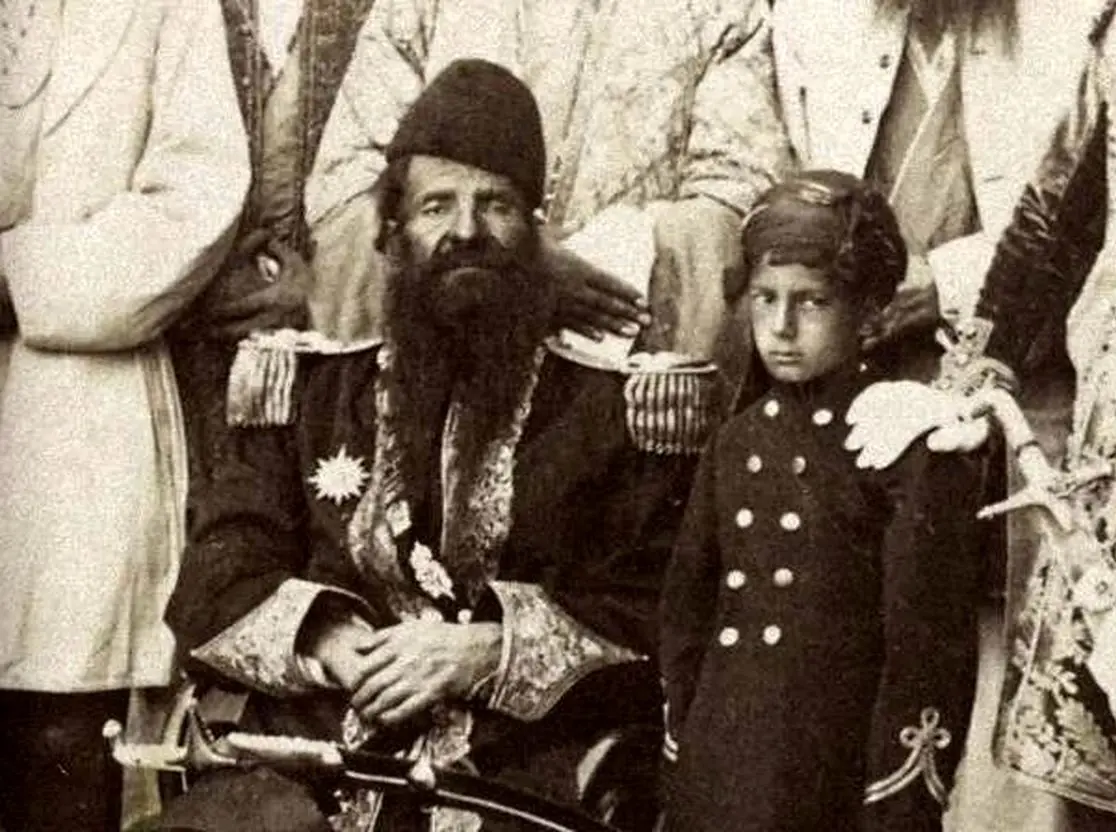 سفر به تاریخ؛ «سردار قاجاری» در کنار «غلام آفریقایی‌اش» 