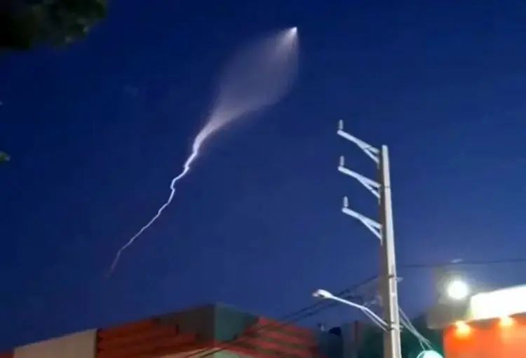 پدیده «دم ماهی» در آسمان ایران، چه بود؟