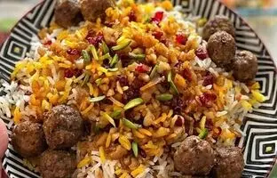 
زرشک پلو با کوفته قلقلی مرغ؛ زرشک پلو متفاوت و خوشمزه
