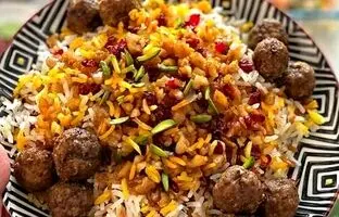 
زرشک پلو با کوفته قلقلی مرغ؛ زرشک پلو متفاوت و خوشمزه
