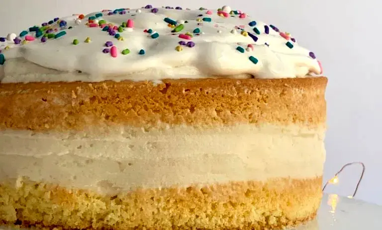  طرز تهیه کیک بستنی زعفرانی