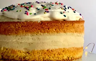  طرز تهیه کیک بستنی زعفرانی