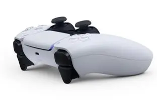 پلی‌استیشن امکان اتصال همزمان کنترلر DualSense  به چند دستگاه را فراهم می‌کند