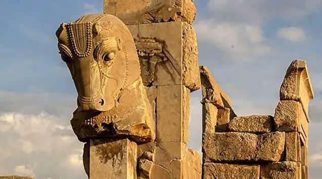 چگونه هخامنشی‌ها سنگ‌های عظیم را حمل می‌کردند؟ + ویدئو