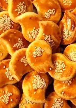 طرز تهیه شیرینی خوشمزه نان چای قزوین در خانه