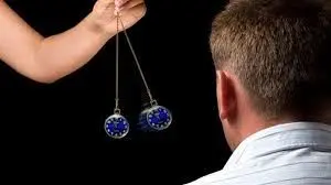 چند ساعت در روز هیپنوتیزم می شویم؟ + ویدئو