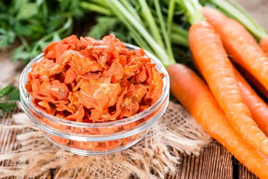  5 روش ساده برای خشک کردن هویج در خانه