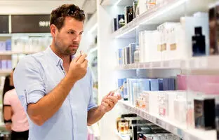 راهنمای خرید عطر پاییزی؛ ادکلن و عطر مناسب پاییز کدام است؟