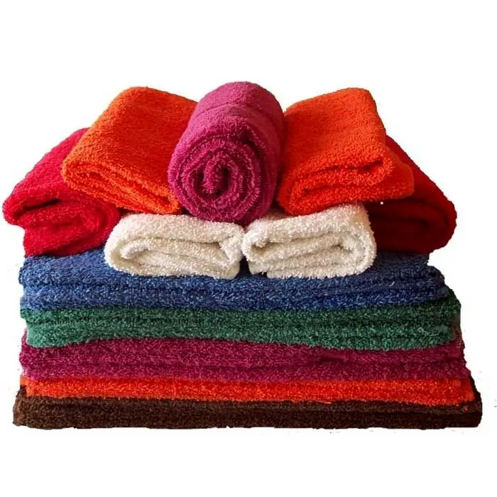 نکات طلایی برای داشتن حوله های نرم و خوشبو/ چطور لکه‌ها را از روی حوله پاک کنیم؟