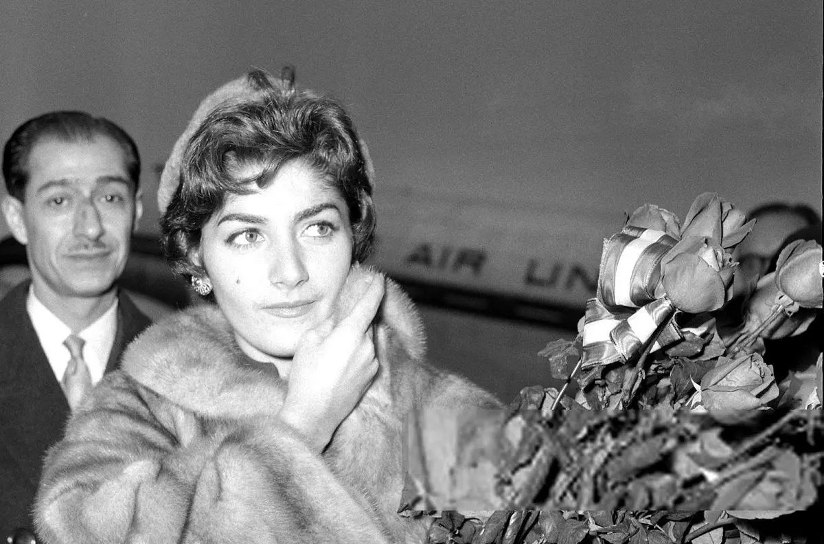 عکس قدیمی: فوزیه جهانبانی فرزند دوم شهناز پهلوی در دهه 50