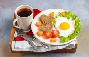 عوارض صبحانه نخوردن برای لاغری + ویدئو