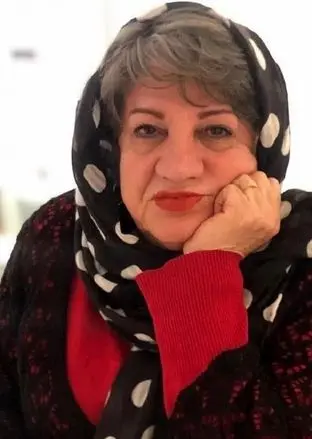  «ناهید مسلمی» در دوران جوانی و در اوایل دهه ۵۰ 