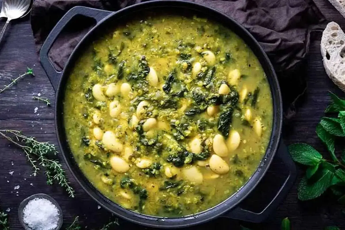 خوشمزه بپزید؛ خورش اسفناج قالی؛ یک غذای اقتصادی و خوشمزه 