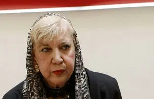 زیباترین اشعار فارسی؛ هزار امیدی که سایه به سیمین بهبهانی داد