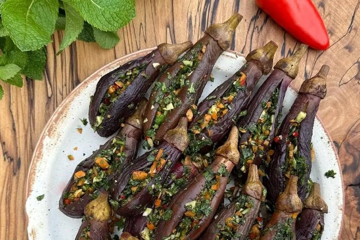 طرز تهیه ترشی بادمجان