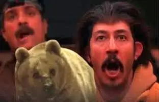 مراحل گریم دلخراش دستِ بهتاش در مبارزه با خرس + ویدئو