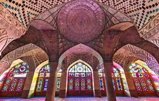 ۵ بنای تاریخی ایران به رنگ صورتی که فقط در این شهر می‌توان دید!