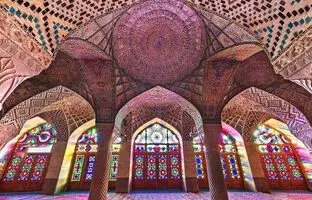 ۵ بنای تاریخی ایران به رنگ صورتی که فقط در این شهر می‌توان دید!