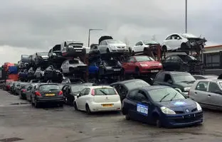 قیمت خودرو فرسوده 1404 + شرایط دریافت و قیمت گواهی اسقاط