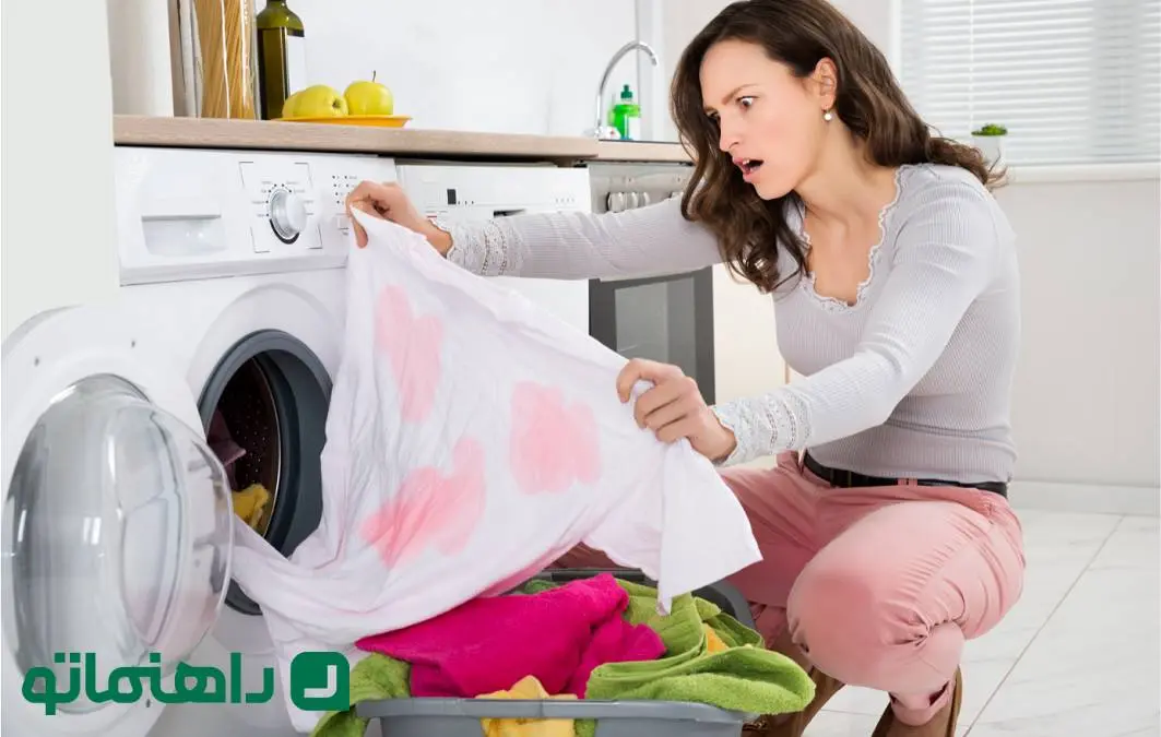چگونه لباس‌هایی که درون ماشین لباس‌شویی رنگ گرفتند را پاک کنیم؟