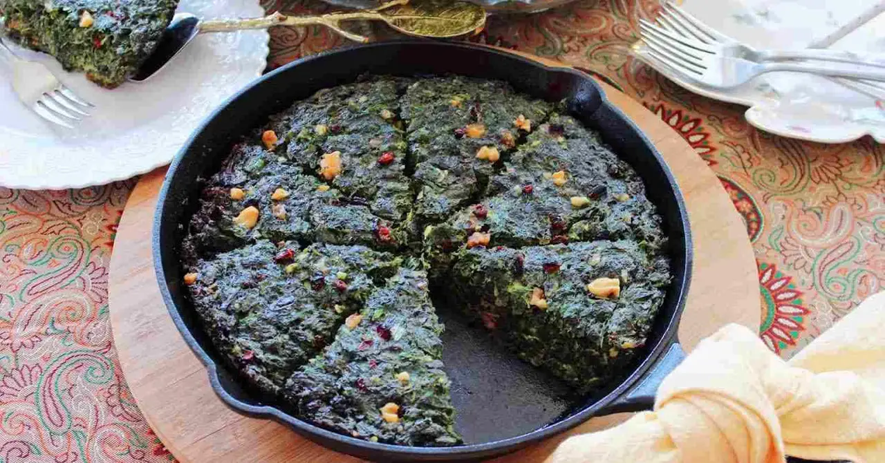 خوشمزه بپزید؛ طرز تهیه کوکوی تره کوهی