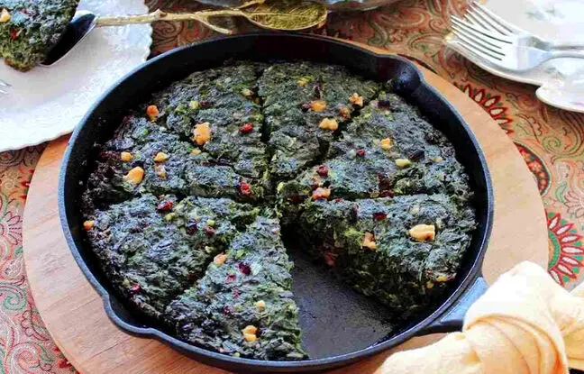 خوشمزه بپزید؛ طرز تهیه کوکوی تره کوهی
