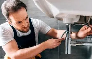 آنچه هرگز نباید داخل لوله فاضلاب خانه بریزید