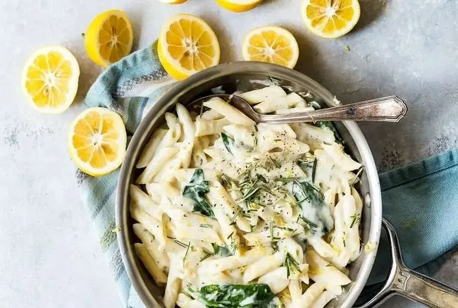 طرز تهیه پاستا مرغ و لیمو، تجربه‌ای جذاب از پاستا