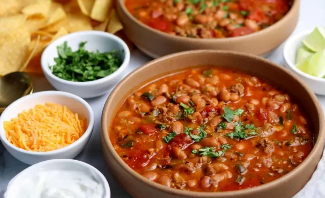 خوشمزه بپزید؛ دستور پخت سوپ لوبیای مکزیکی