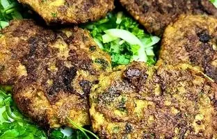 طرز تهیه کوکو گوشت چرخ کرده