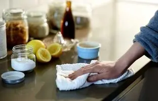 ۹ ترفند ناب تمیزکاری که زندگی‌ تان را راحت‌ تر می‌ کند!