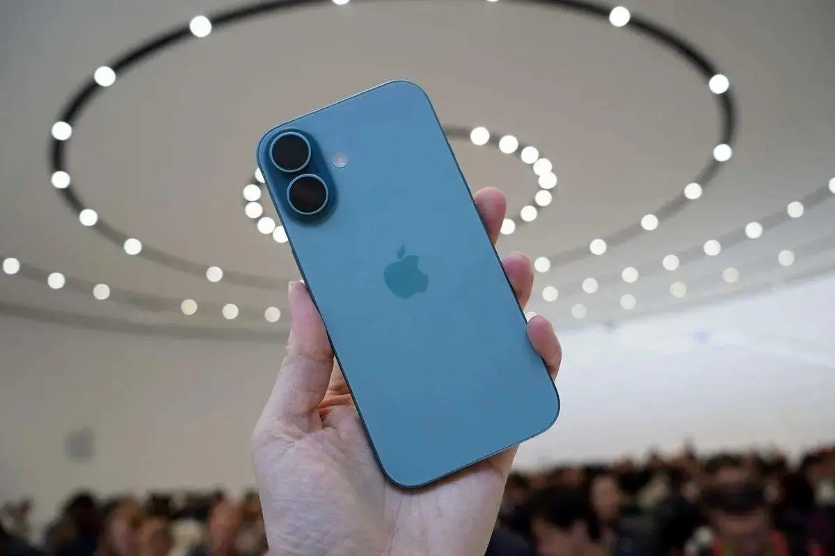 قیمت گوشی سامسونگ، شیائومی و آیفون امروز پنجشنبه ۱۸ اردیبهشت
