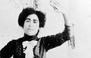 سفر در تاریخ؛ اولین عکس دختر زیبای احمدشاه قاجار 