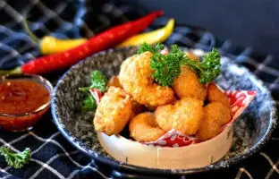 طرز تهیه میگو پفکی بندری با دلستر