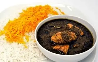 
طرز تهیه خورش تمر هندی؛ یک غذای ترش و خوشمزه
