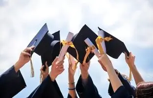 منظور از دوره نوبت دوم یا شبانه چیست و چه تفاوتی با دوره روزانه دارد؟