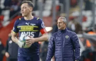 بیوگرافی اسماعیل کارتال، سرمربی جدید پرسپولیس؛ آن‌که مسعود اوزیل را اخراج کرد